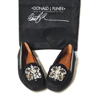 NEW!! Donald J Pliner Black Suede Gorgeous Crystal Rhinestone Flats Size 5.5